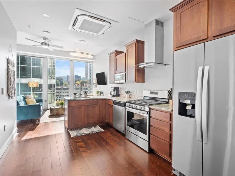 Cozysuites Modern 1Br, Ppg Paints Arena, Pitts Pittsburgh Exterior photo